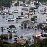 Число жертв тропического шторма «Майкл» в США возросло до 11